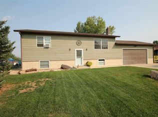613 Summit St, Belle Fourche, SD 57717