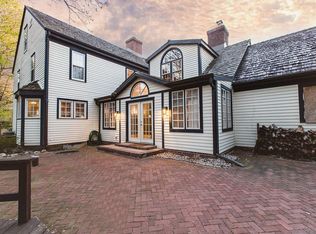 1029 N Shakerville Rd, Oconomowoc, WI 53066