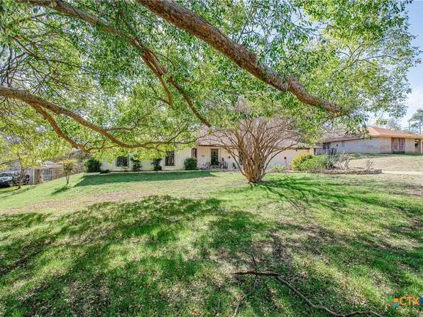725 Estate Dr, Belton, TX 76513