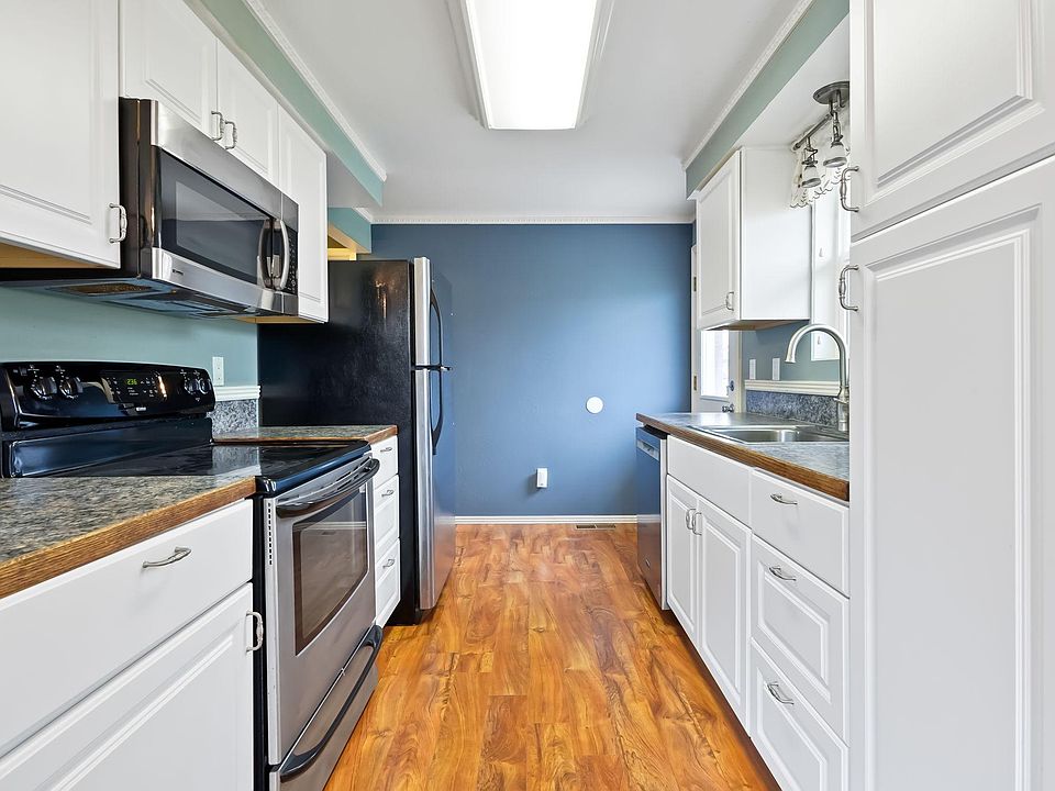 1st image of 10451 W Landmark Ct