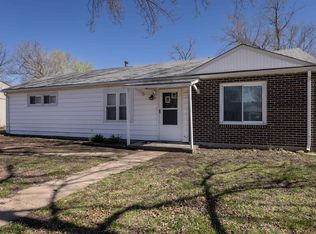 2420 SW Valley Brook Ln, Topeka, KS 66614