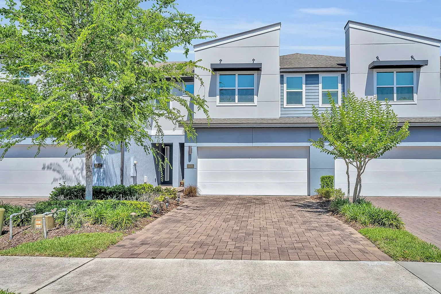 3 bed, 2.5 bath, 1755 sqft, $2,700 — Photo 1