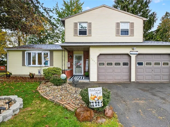 8335 Zenith Dr, Baldwinsville, NY 13027