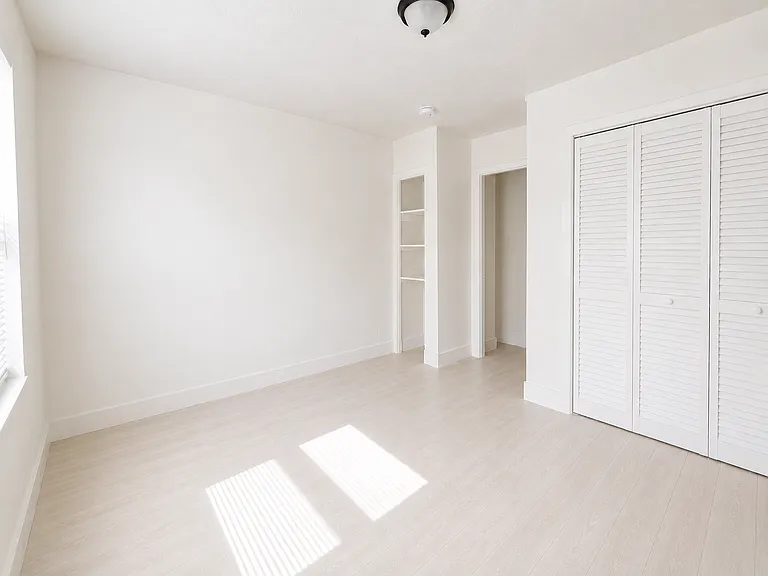 2647 Lincoln St #21 — Photo 7