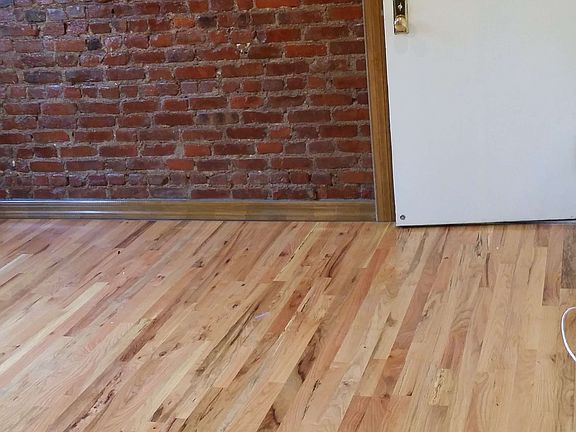 5th image of 3248 41st St APT 4E