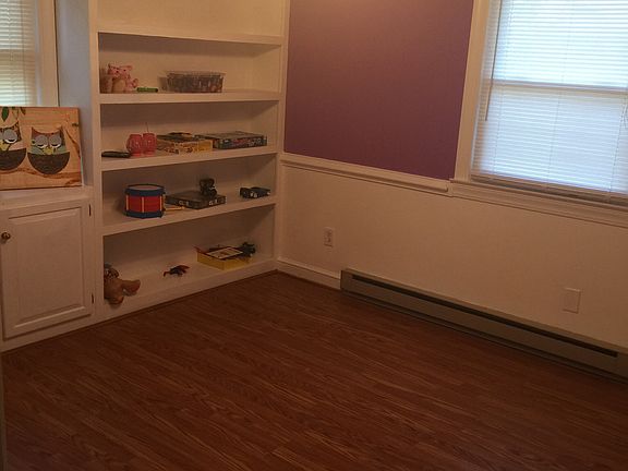 4th image of 189 Pineview Dr