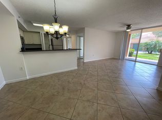 1210 Wildwood Lakes Blvd APT 105, Naples, FL 34104
