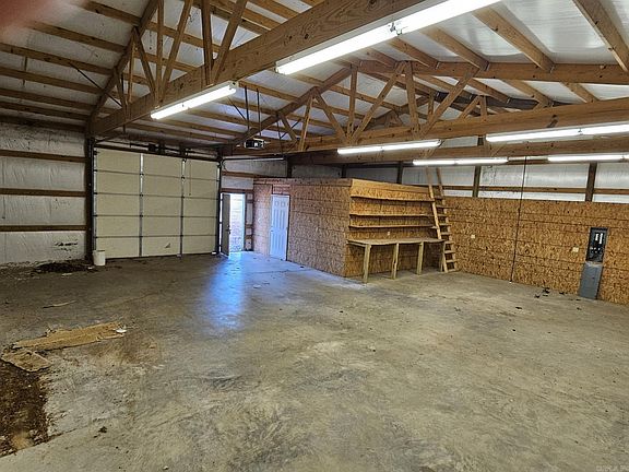 2nd image of 1827 Lorance Dr