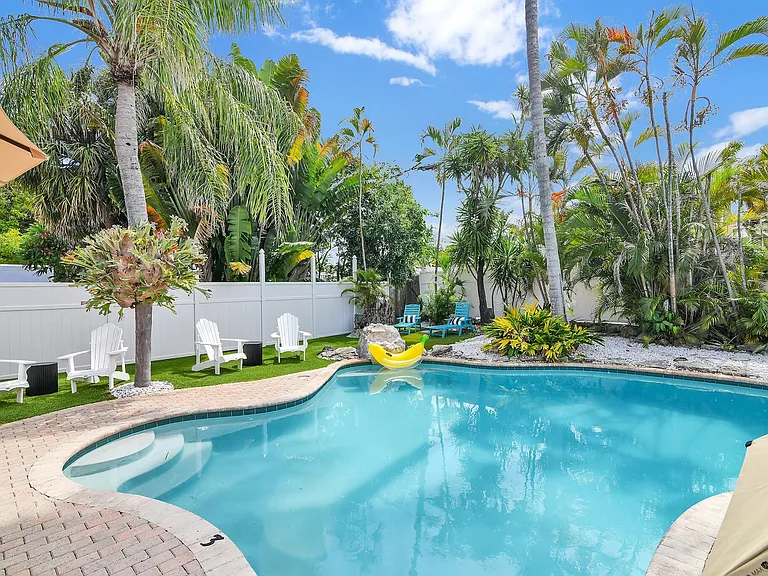3218 Palm Dr — Photo 28