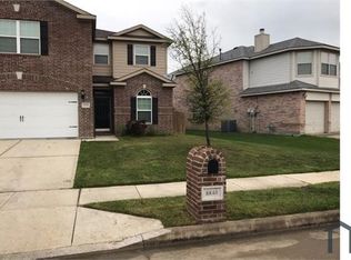 8848 Highland Orchard Dr, Fort Worth, TX 76179