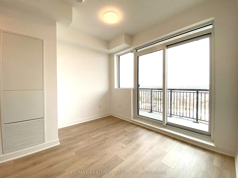 1185 Dupont St #1203 — Photo 4