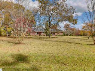 131 Berry Dr, Greenville, SC 29607