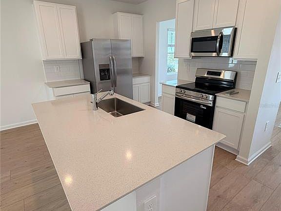 3rd image of 5183 Loyalty Dr