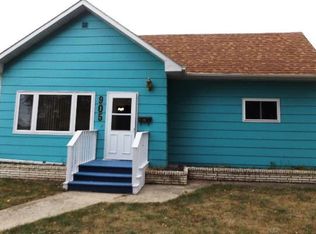 905 Adams Ave, Harvey, ND 58341