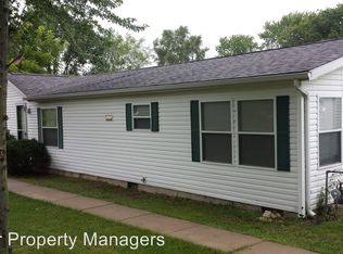 1001 Zollinger Rd APT C, Goshen, IN 46528