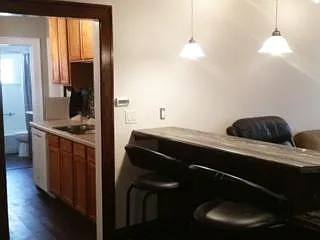 936 Drake St — Photo 24