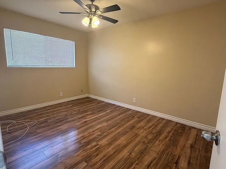 15843 Sierra Vista Ct — Photo 9