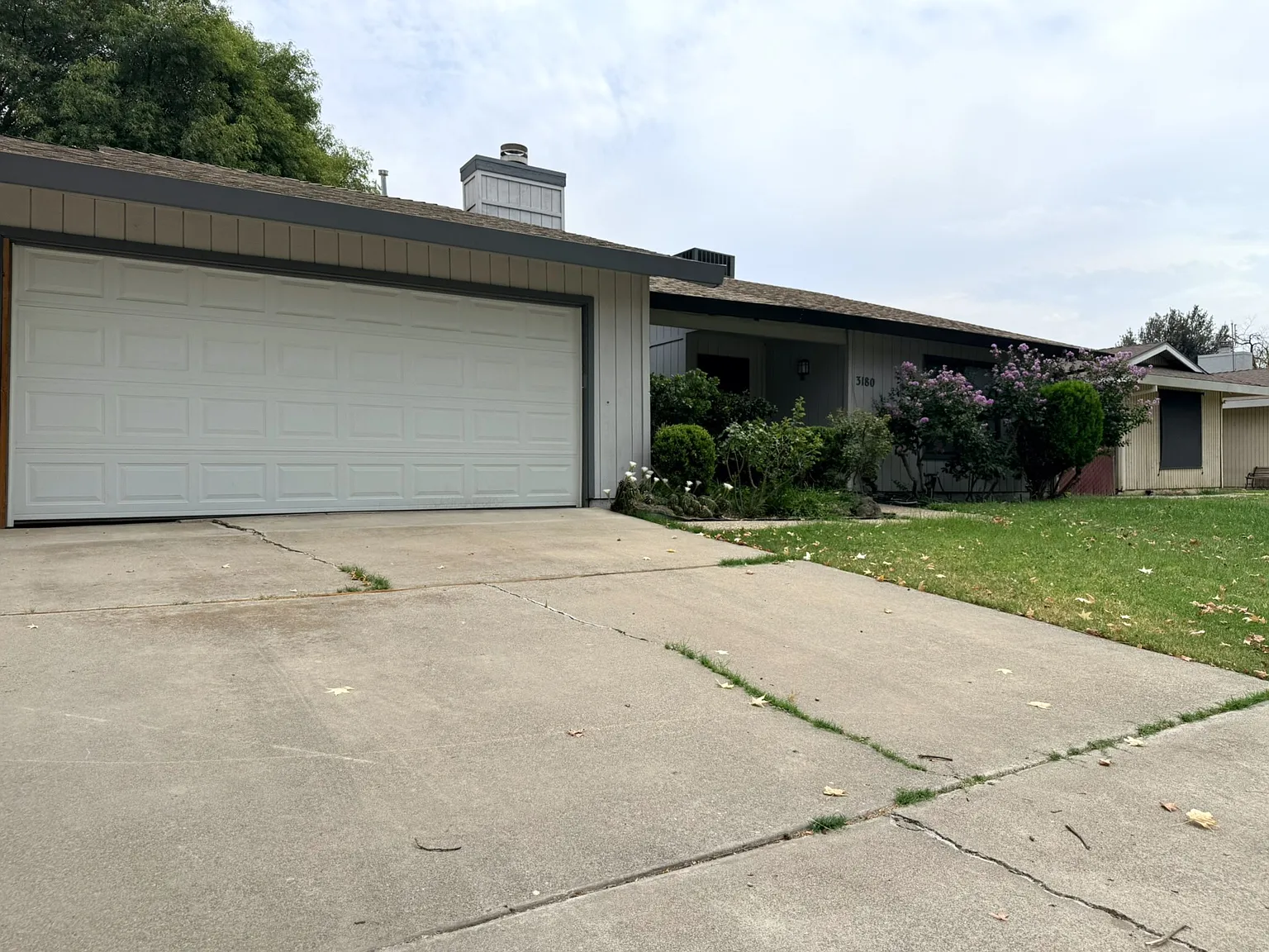 3 bed, 1664 sqft, $2,050 — Photo 2