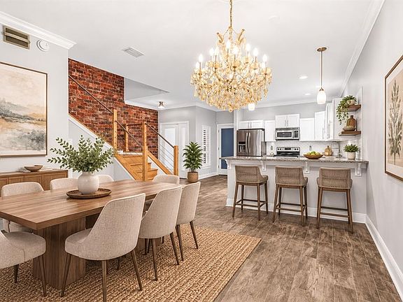 3rd image of 409 BARCELONA DRIVE