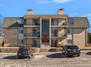 245 W Joliet St APT 201, Schererville, IN 46375