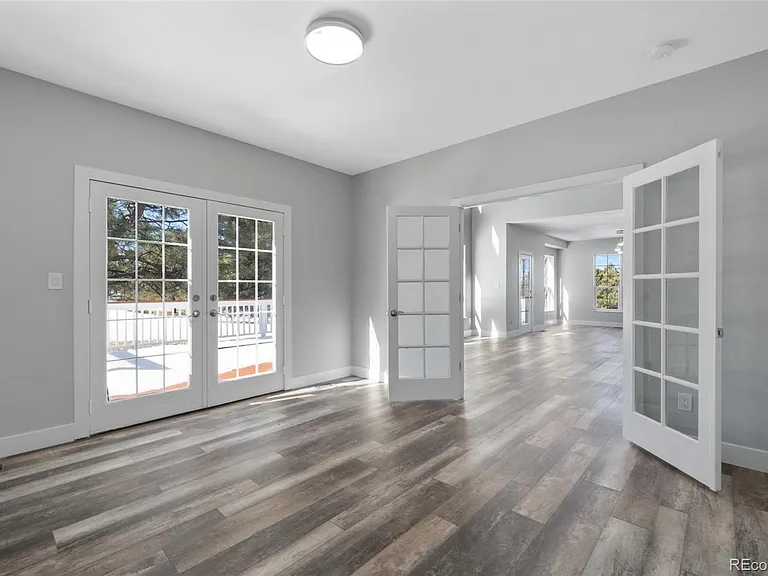 695 E Kings Deer Point — Photo 8