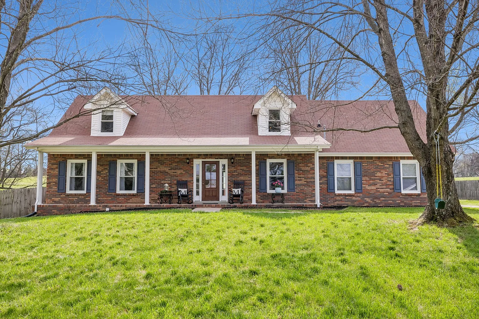 290 Cheshire Rd photo 1