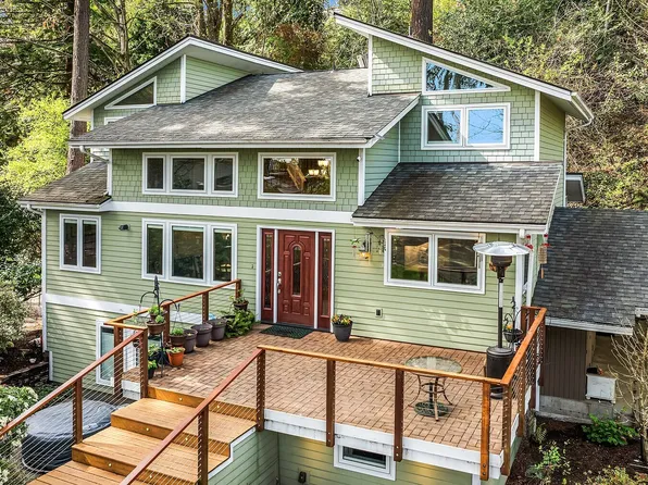 8521 E Mercer Way, Mercer Island, WA 98040