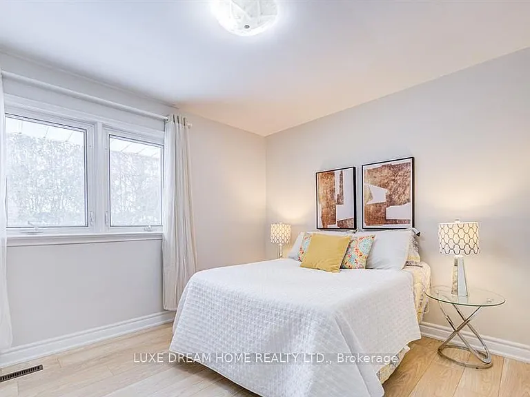 834 Law St — Photo 11