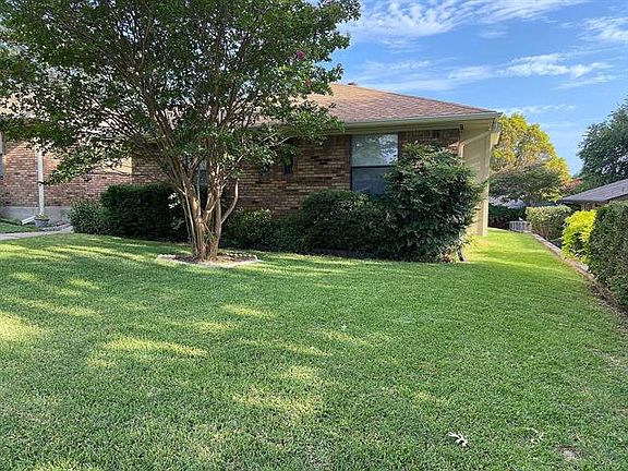 2nd image of 309 Shoreview Dr