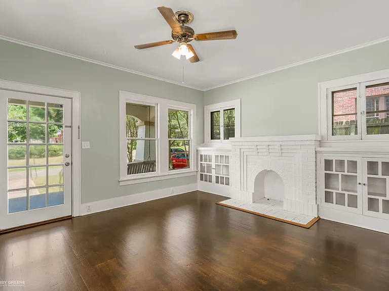 561 Forest Ave — Photo 5