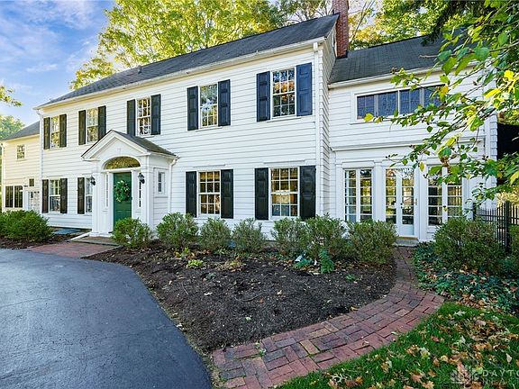 5th image of 3969 Applewood Ln