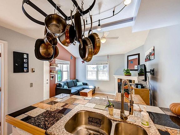 5th image of 3095 29th St #102