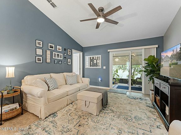 4th image of 340 SUNSHINE Drive