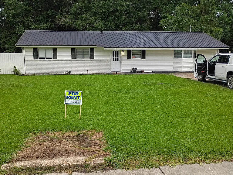 813 S Beech St — Photo 1