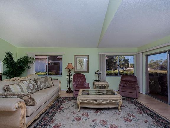 3rd image of 683 Linden Dr