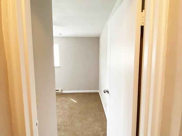 566 Lowell Ave — Photo 7