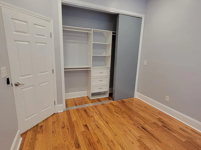 1039 Dickson Pl NE — Photo 7