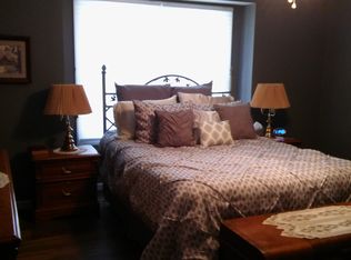 15412 Guinan Rd, Petersburg, IL 62675