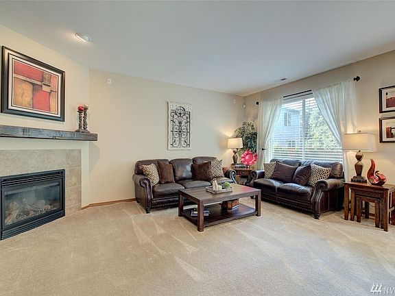 The gas fireplace offers character and warmth for chilly nights - with the flip of a switch!