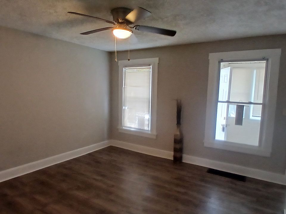 Living room (2)_06132025
