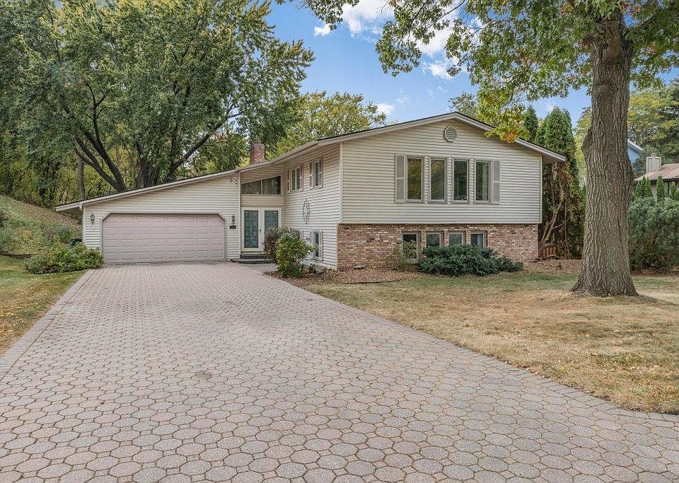 1st image of 2975 Torchwood Dr