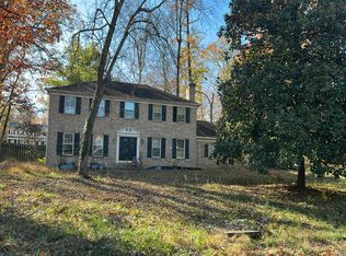 3216 Riverview Dr, Triangle, VA