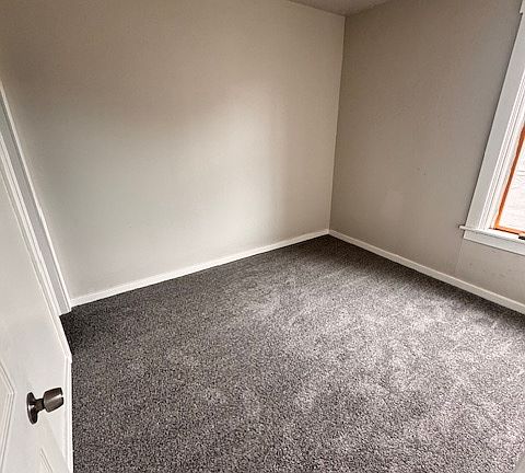 3rd image of 1300 Douglas Ave