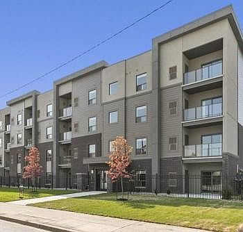 1st image of 955 Ouellette Ave #105