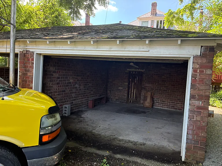 54 Morris Ave — Photo 28