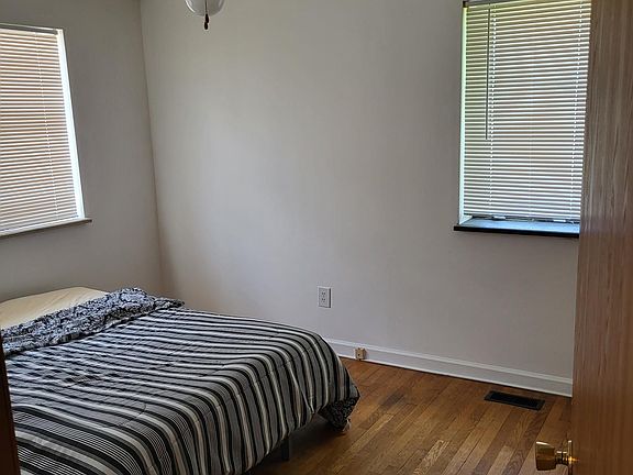 5th image of 131 Monica Dr