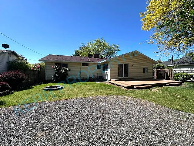 12407 NE Knott St — Photo 25