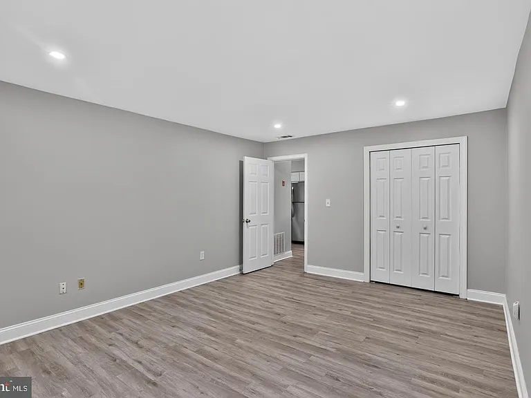 1807 Silver Ct — Photo 13
