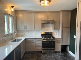 2442 Northwest Blvd, Columbus, OH 43221