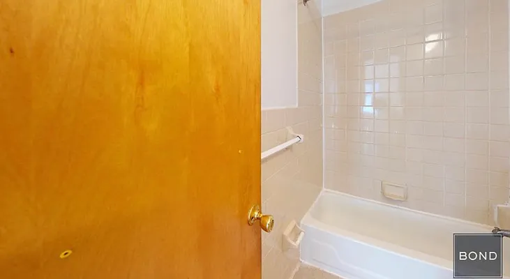 Rented by Bond New York | media 10